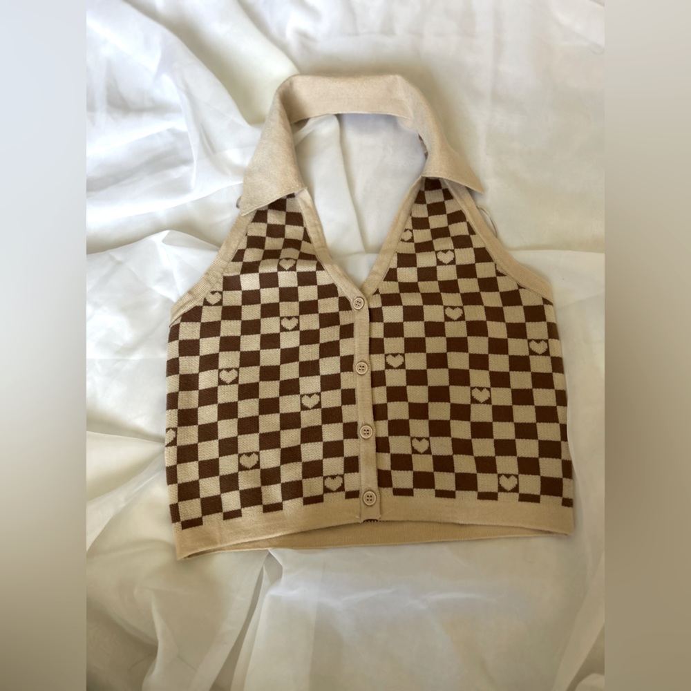 Halter cropped knit sweater.